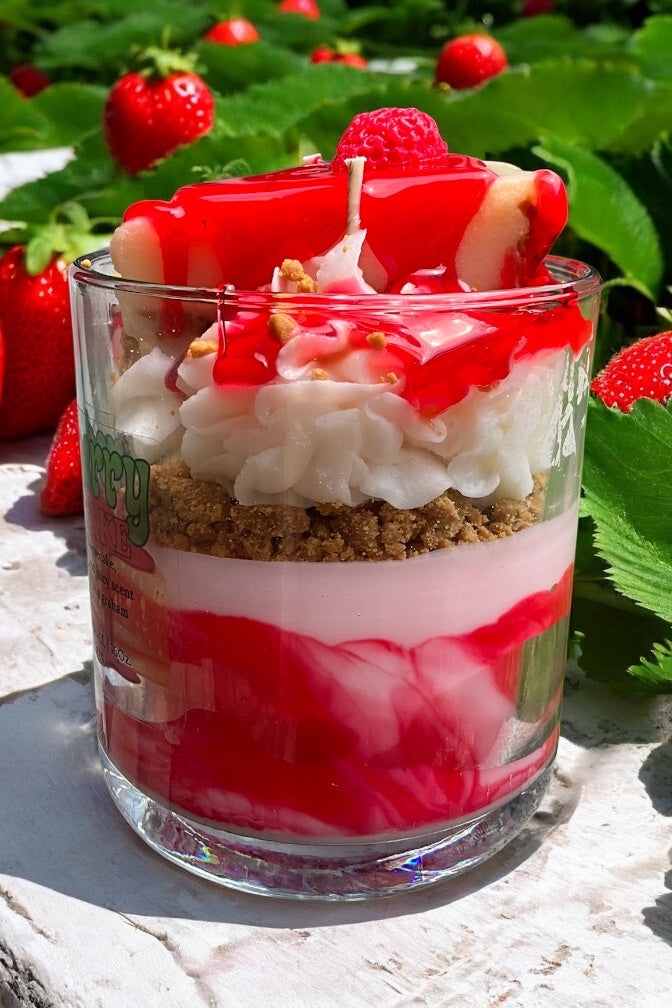🍓Strawberry Cheesecake🍰 ParaSoy & Gel candle / 16oz