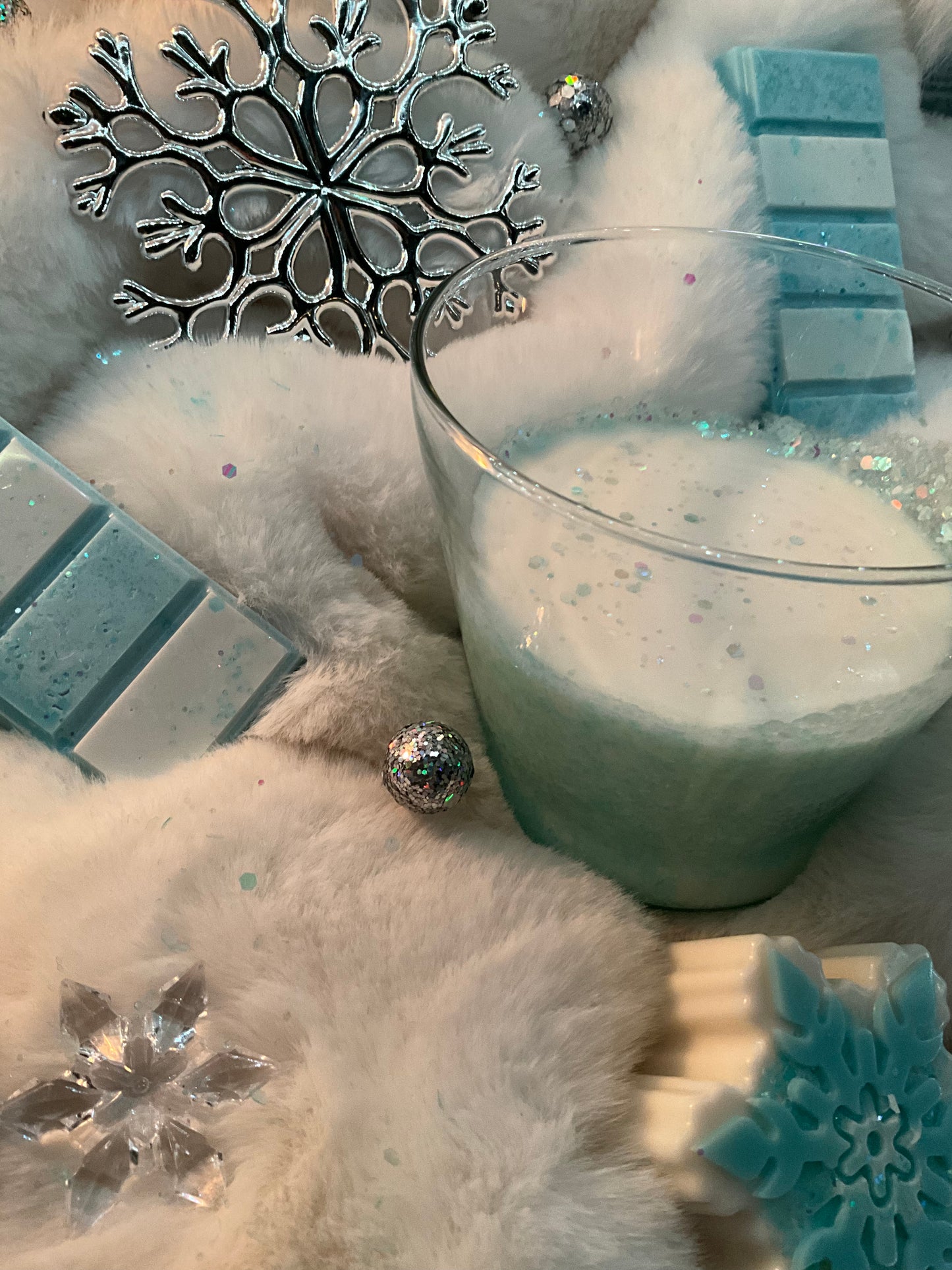 Wick-less soy candle (Frozen) 16oz